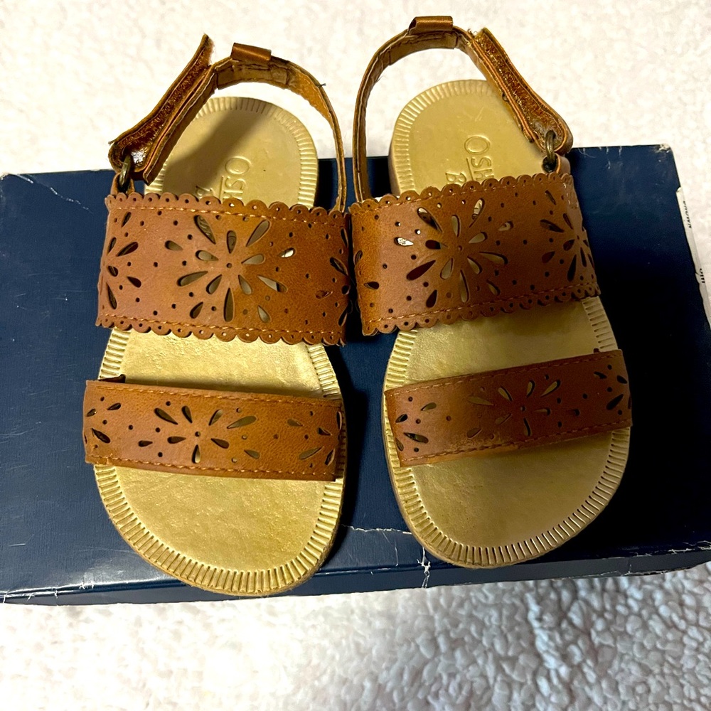 OshKosh B'Gosh toddler Girl's Megha Sandal, Tan, size 6